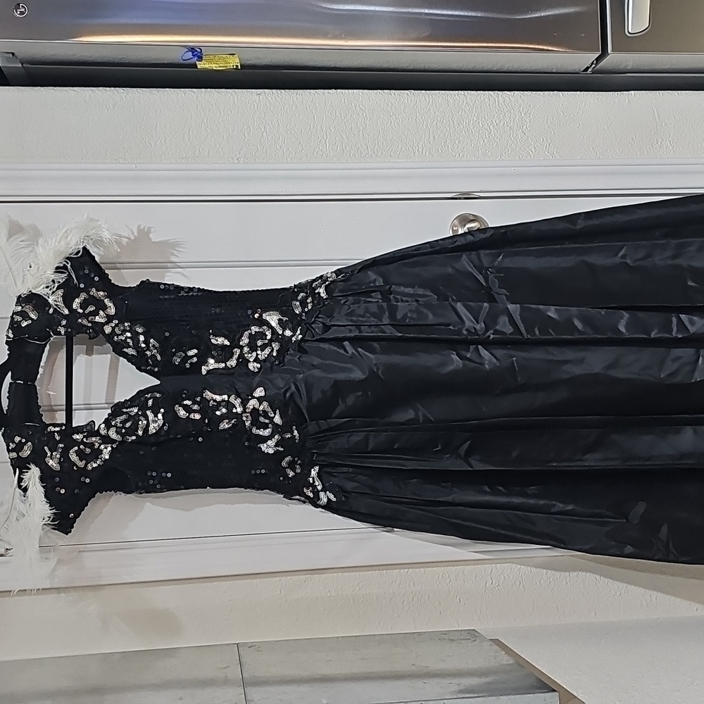 ALYCE DESIGNS Vintage Black & Silver Dress size 10
